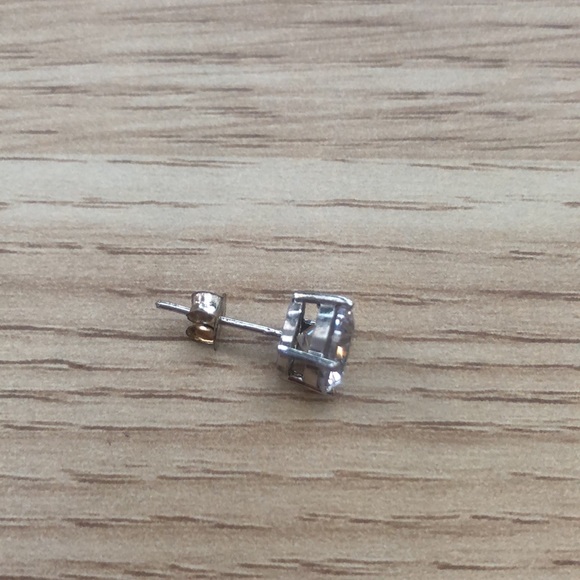One 3 ct. size (approx) cubic zirconia stud. Super sparkly! - Picture 10 of 16